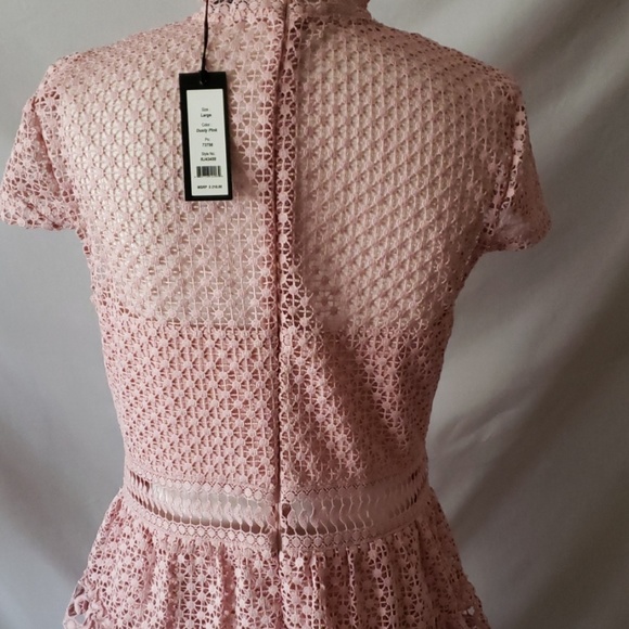 New Romeo and Juliet Lace dress - Picture 4 of 6